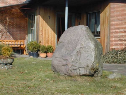 Bild 1 von Findling